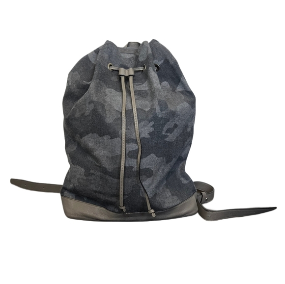 TRAVER Camo Drawstring Backpack Techwear Utility Style Grey/Black Back To School - Picture 1 of 10